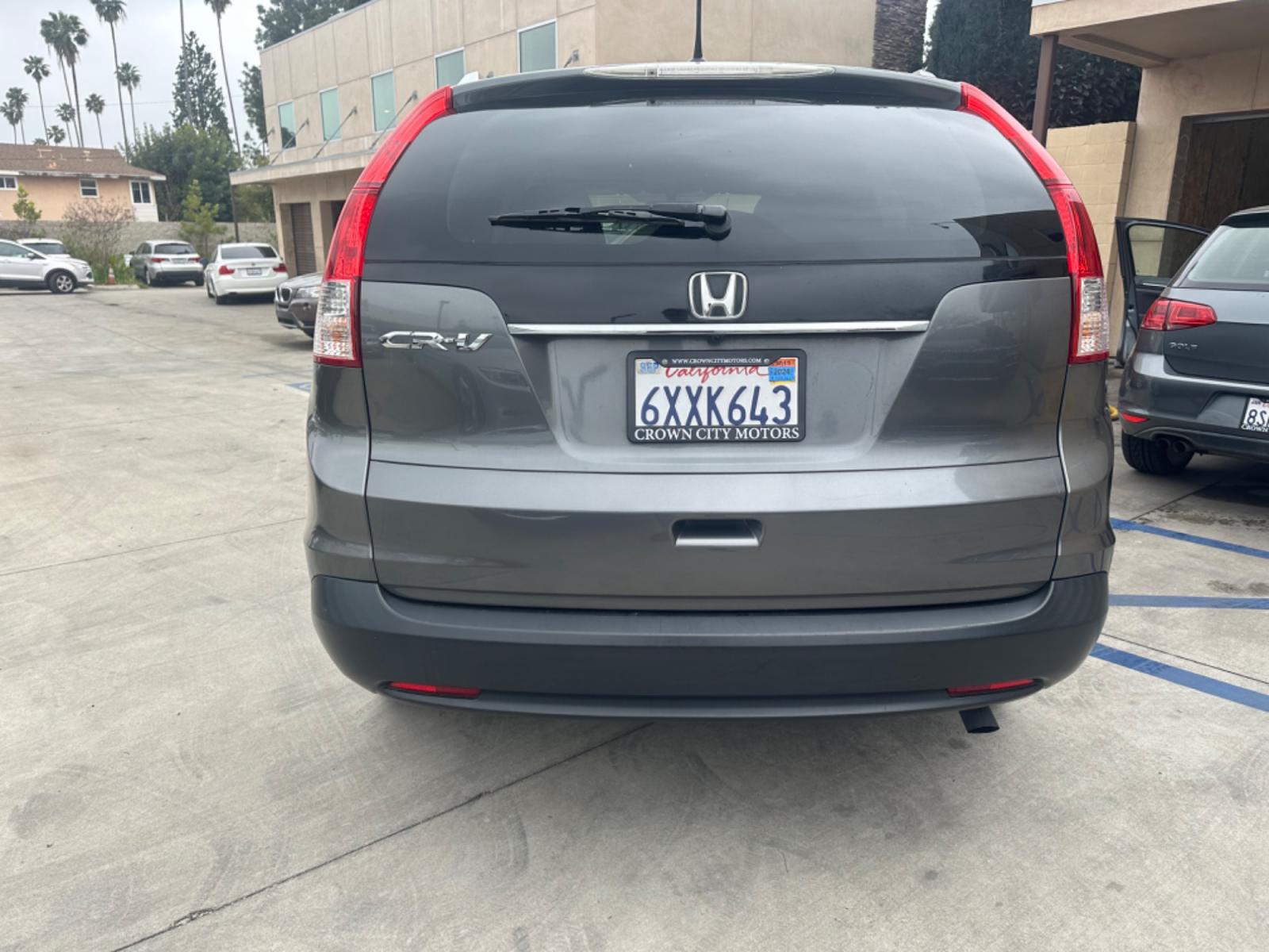 2012 Gray /Gray Honda CR-V LEATHER (2HKRM3H74CH) with an 4 Cylinder engine, Automatic transmission, located at 30 S. Berkeley Avenue, Pasadena, CA, 91107, (626) 248-7567, 34.145447, -118.109398 - Photo #15